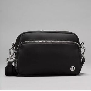 Everywhere Crossbody Bag 2L
Metal Hardware - Black - NWOT